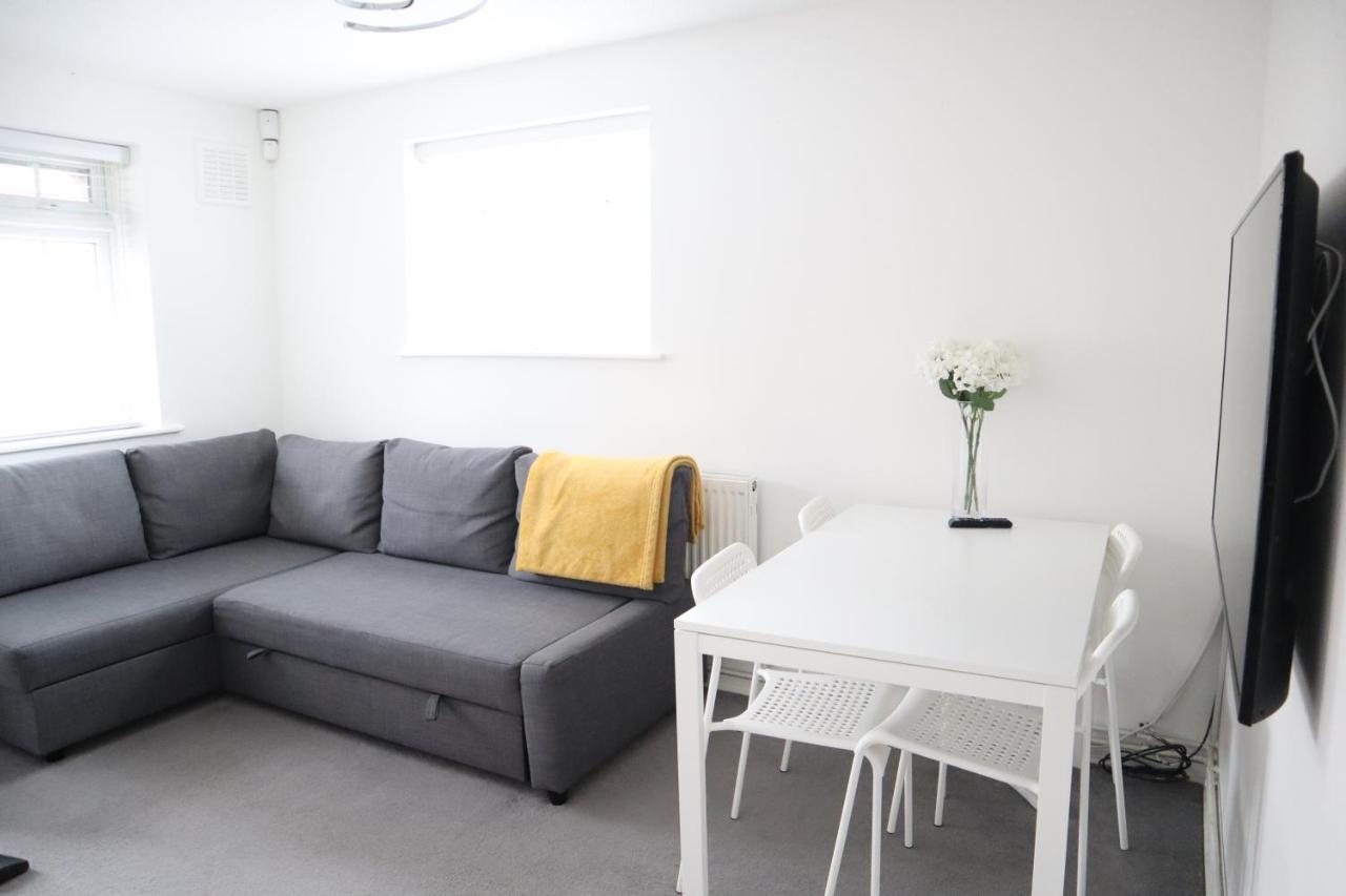 Twelve Thirty Serviced Apartments - Balham Лондон Экстерьер фото