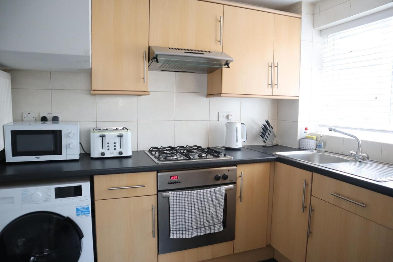 Twelve Thirty Serviced Apartments - Balham Лондон Экстерьер фото
