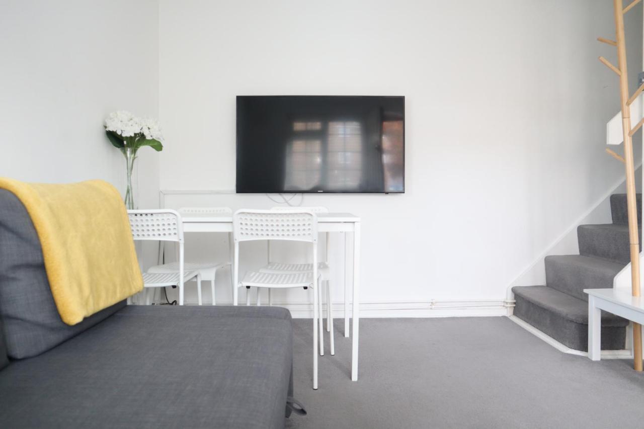 Twelve Thirty Serviced Apartments - Balham Лондон Экстерьер фото
